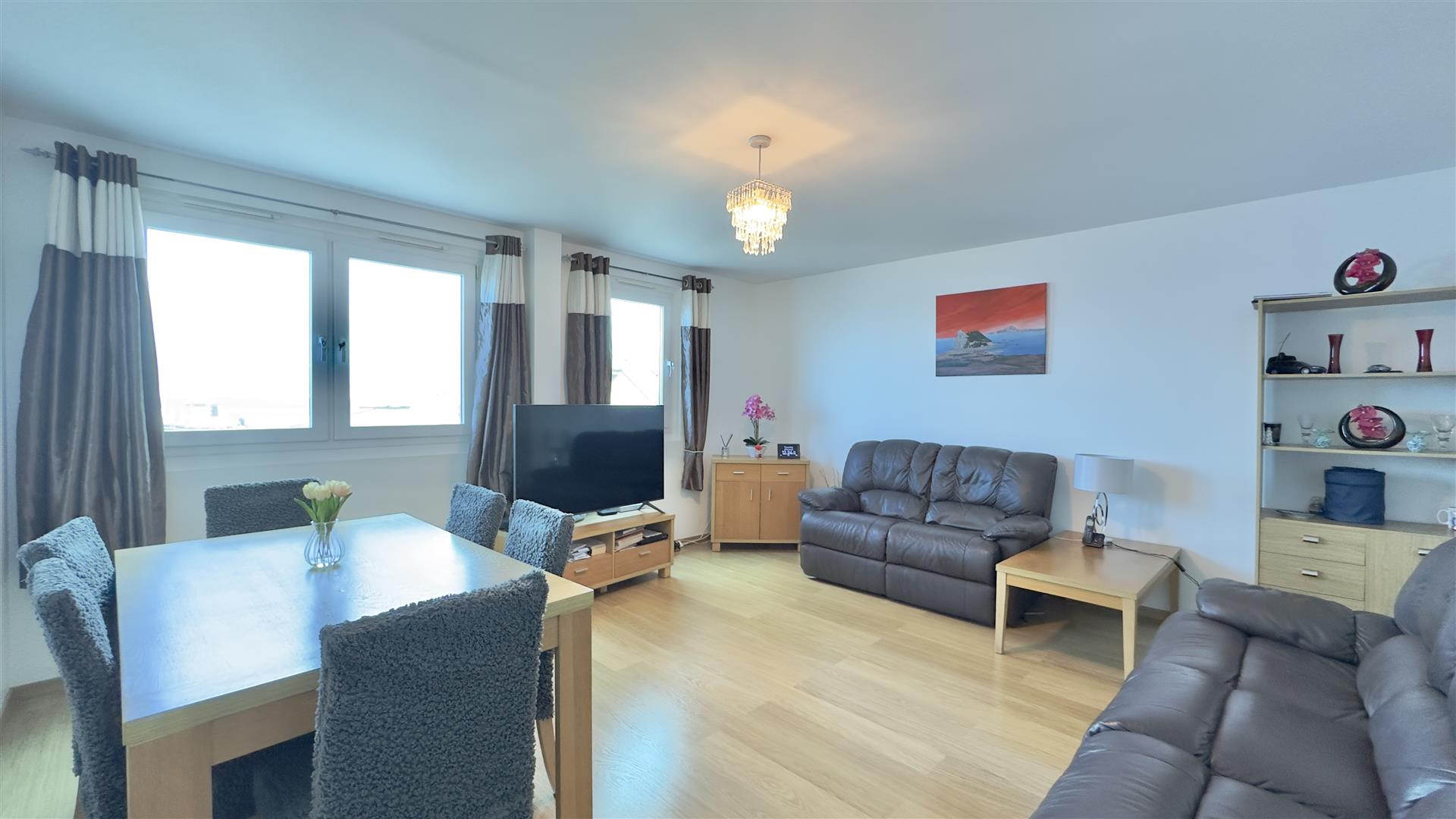 Image of Apartment - 4 Bedrooms - 2 Bathrooms for Sale in Cumberland Terraces-Gibraltar, Image 1